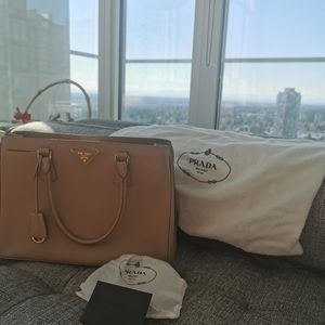 Prada saffiano leather bag